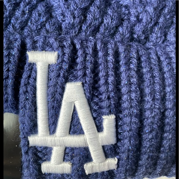 Los Angeles Dodgers Beanie - Picture 11 of 12
